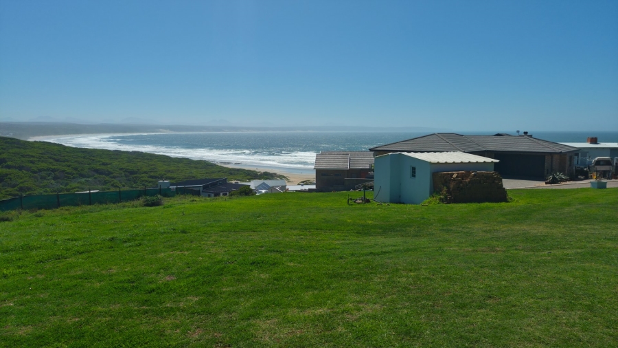 3 Bedroom Property for Sale in Vleesbaai Western Cape